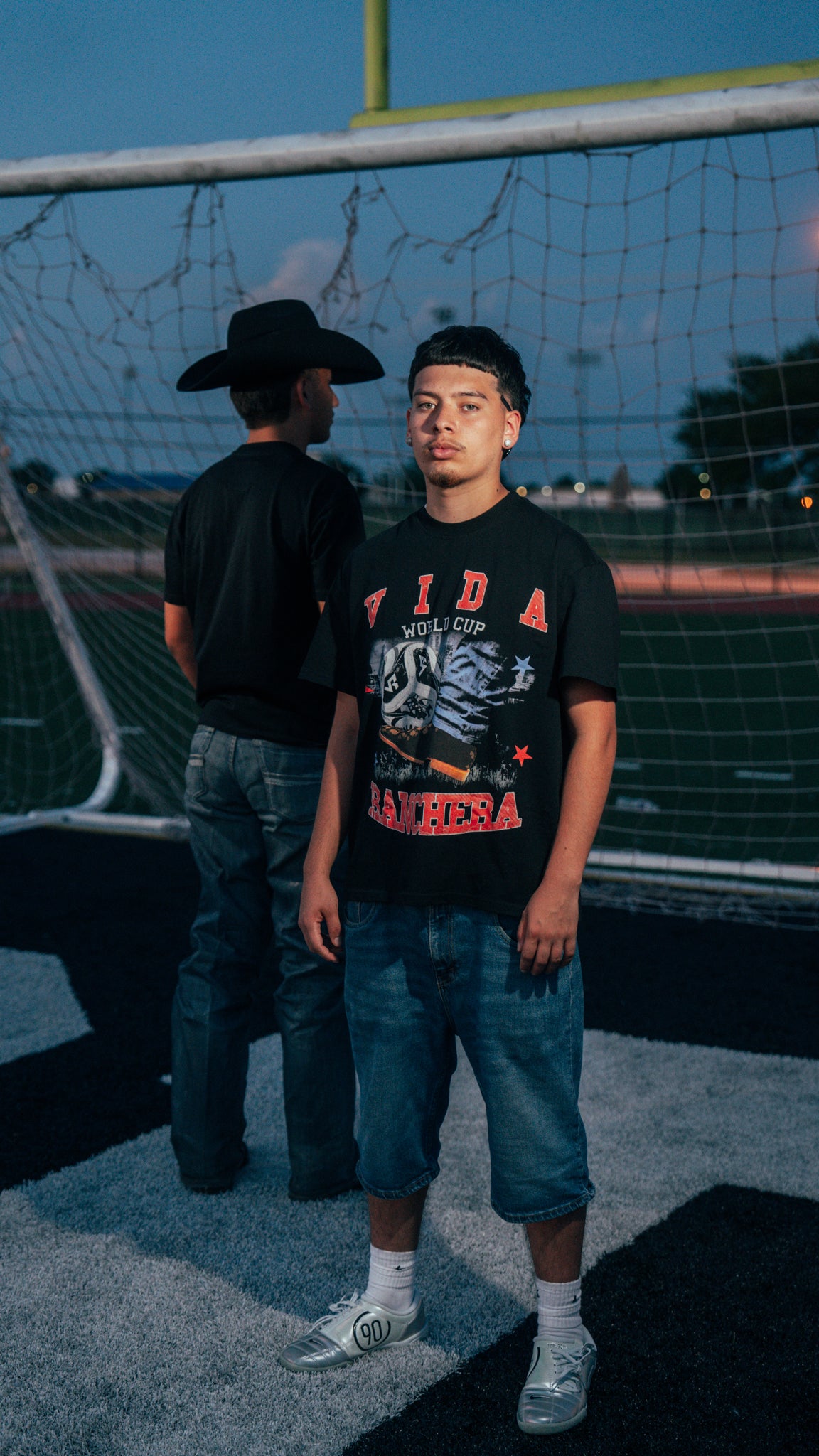 BOOT KICK T-SHIRT